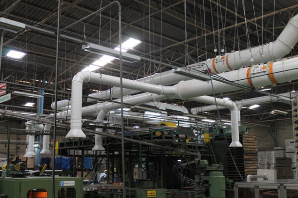 ท่อระบายอากาศ โรงงาน ท่อส่งลม พัดลมดูดอากาศ ระบบระบายความร้อนในโรงงาน